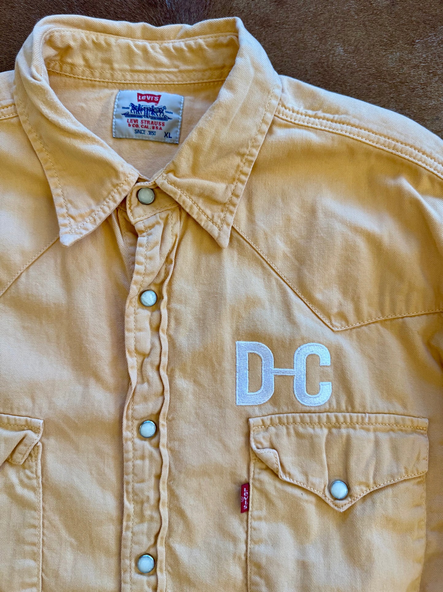 Levi's Button Up