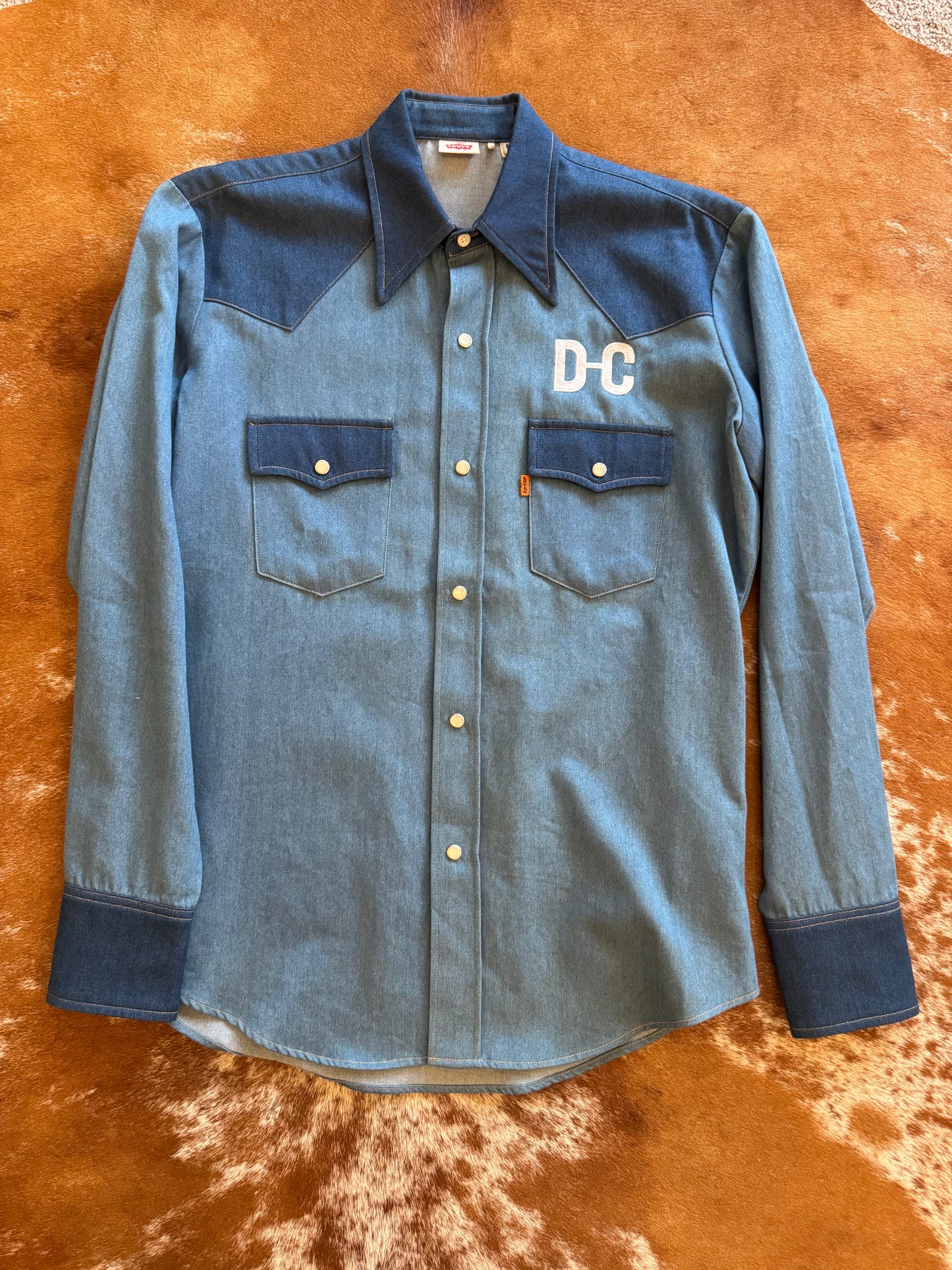 Levi's Button Up